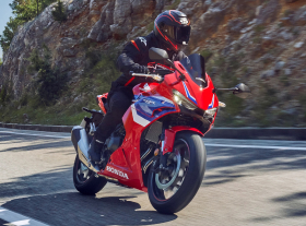 2025-CBR500R